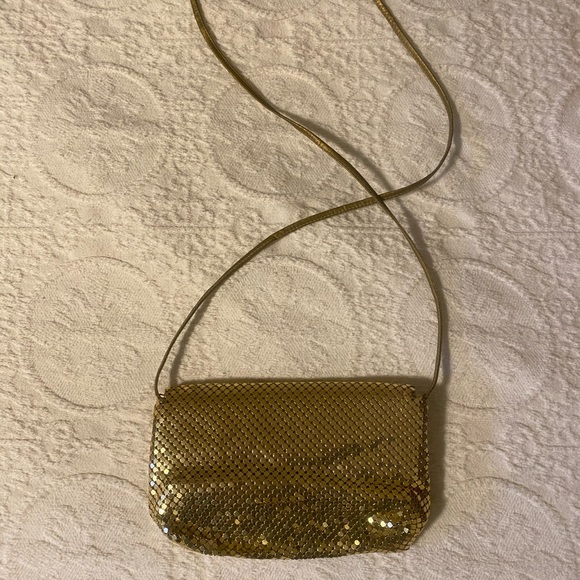 Gold metal purse - Picture 2 of 2